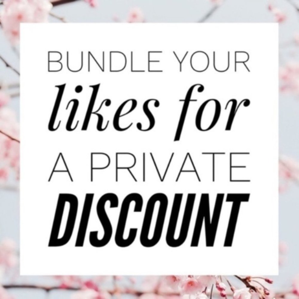 If you make a bundle I can send a private offer! Willing to negotiate 👗👖👚👔
